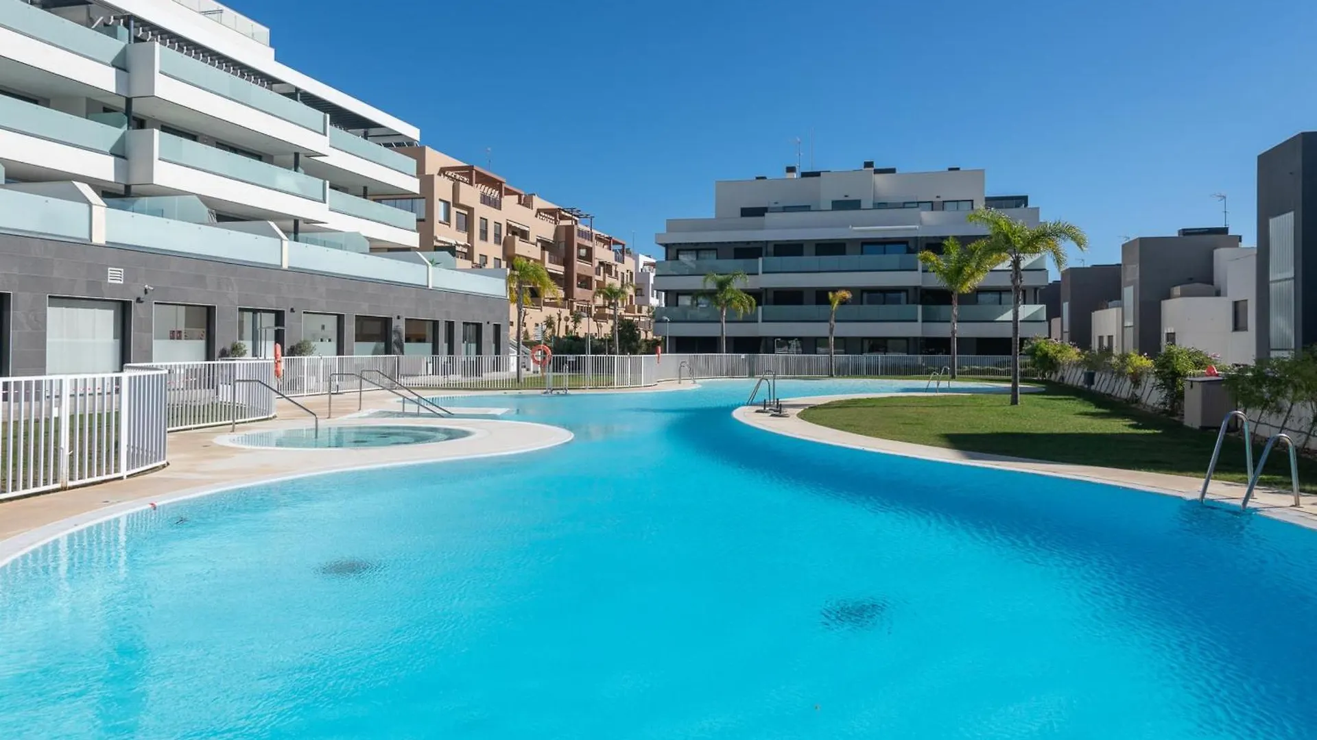 Amazing 3 Bedroom Penthouse With Private Pool In Cala Serena - La Cala Málaga Apartamento