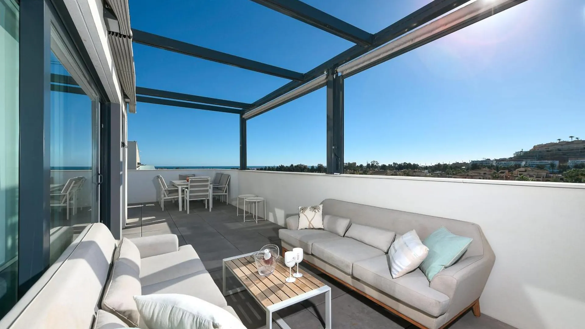 Amazing 3 Bedroom Penthouse With Private Pool In Cala Serena - La Cala Málaga Espanha